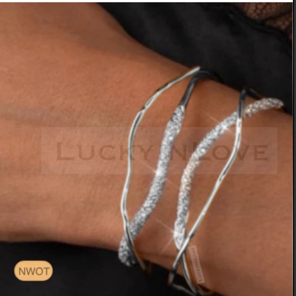 ALEXIS BITTAR • Solanales Silver Crystal Intertwined Cuff Bracelet - Picture 4 of 13